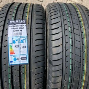 2 X 245/45R18 100W BERLIN TIRES SUMMER UHP1 SOMMERREIFEN #121C