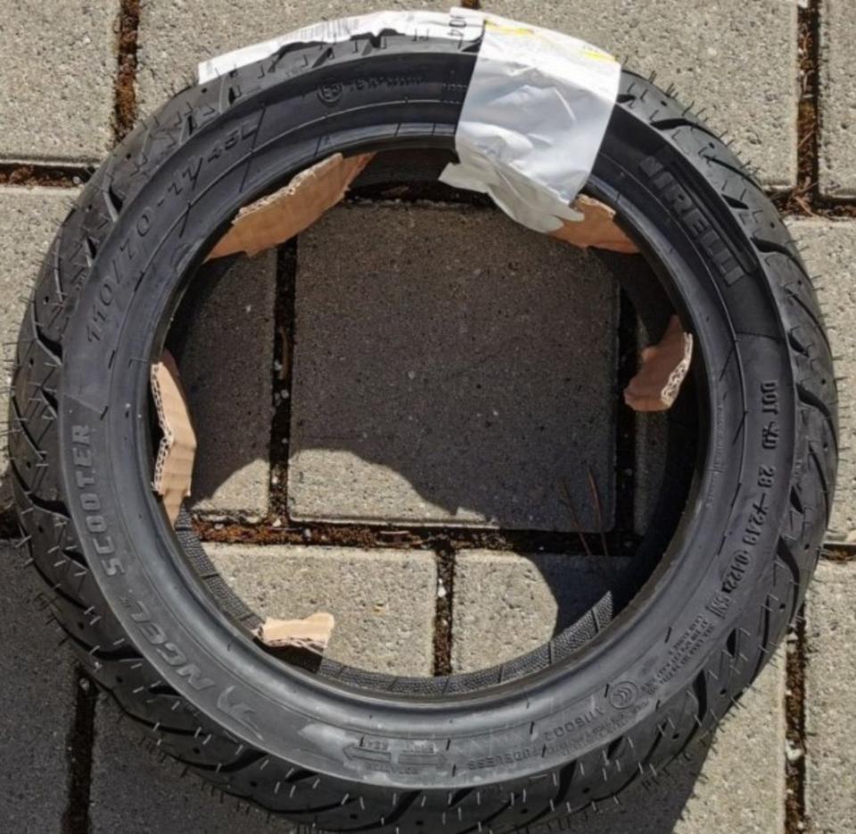 1 X 110/70-11 45L PIRELLI ANGEL SCOOTER MOTORROLLER NEU 2022 – Bild 2