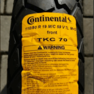 1 X 110/80R19 59V CONTINENTAL TKC70 MOTORRAD 2022 NEU FREIHAUS