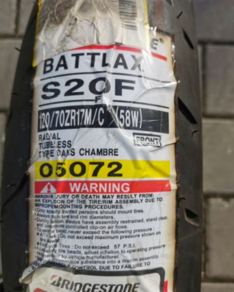 1 X 120/70ZR17 58W BRIDGESTONE BATTLAX S20F MOTORRAD – Bild 2