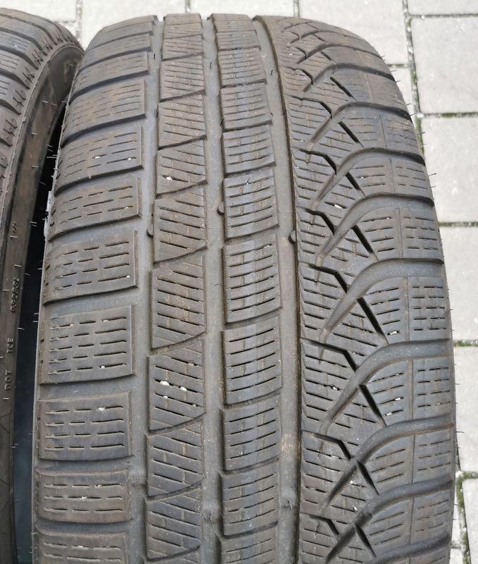 2x 245/40R19 98V PIRELLI WINTERREIFEN RUNFLAT 2020 #3749 – Bild 4
