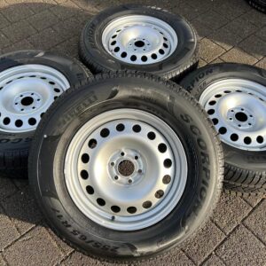 4 WINTERRÄDER MERCEDES X-KLASSE 470 NISSAN NAVARA RENAULT #1Q6P