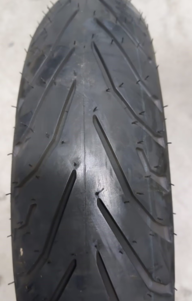 1 X 110/70-17 54S PIRELLI ANGEL CT MOTORRAD NEU