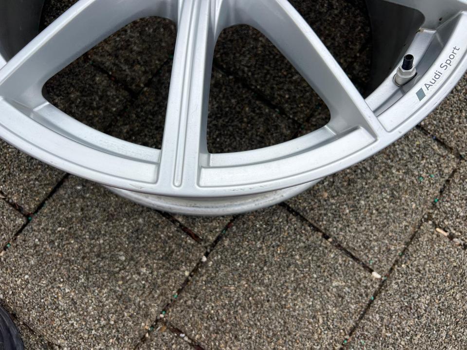 1X ORIGINAL 19" ALUFELGE AUDI RS4 8W RS5 8W 8W0601025CP RDK #1YXA – Bild 3