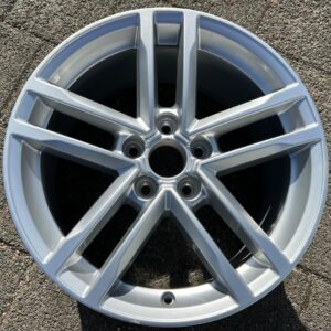 1X ORIGINAL 17" ALUFELGE FELGE AUDI TT 8S 8S0601025A 8,5x17 #1TRZ