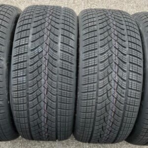 4x 245/45R18 100H GOODYEAR WINTERREIFEN 2022 NEU FREIHAUS #1OIC