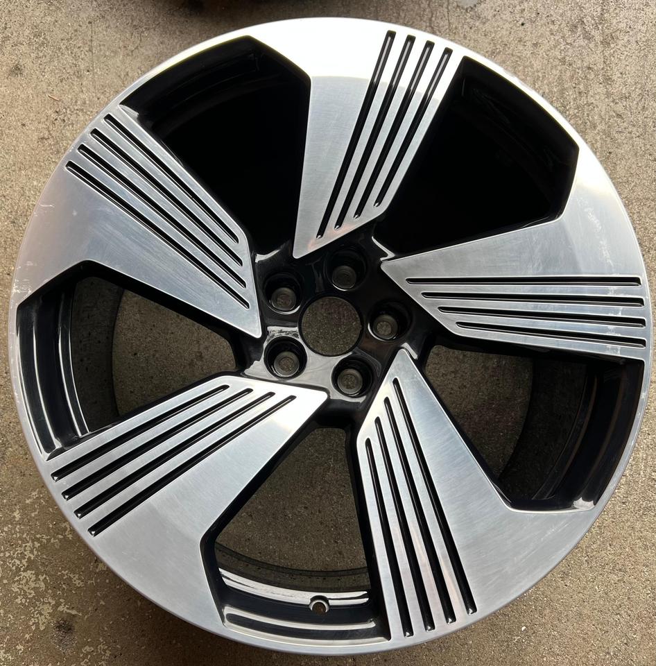 1X ORIGINAL 21" ALUFELGE AUDI E-TRON & Q8 E-TRON GE GEN 4KE #1X6G