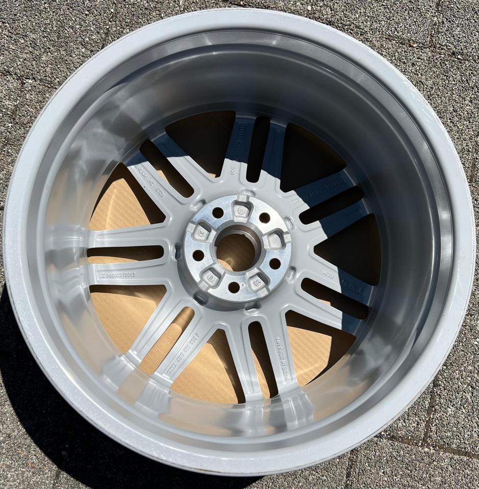 1X ORIGINAL 19" ALUFELGE AUDI Q7 4M 8,5x19 ET28 4M0601025P #1WHZ – Bild 2