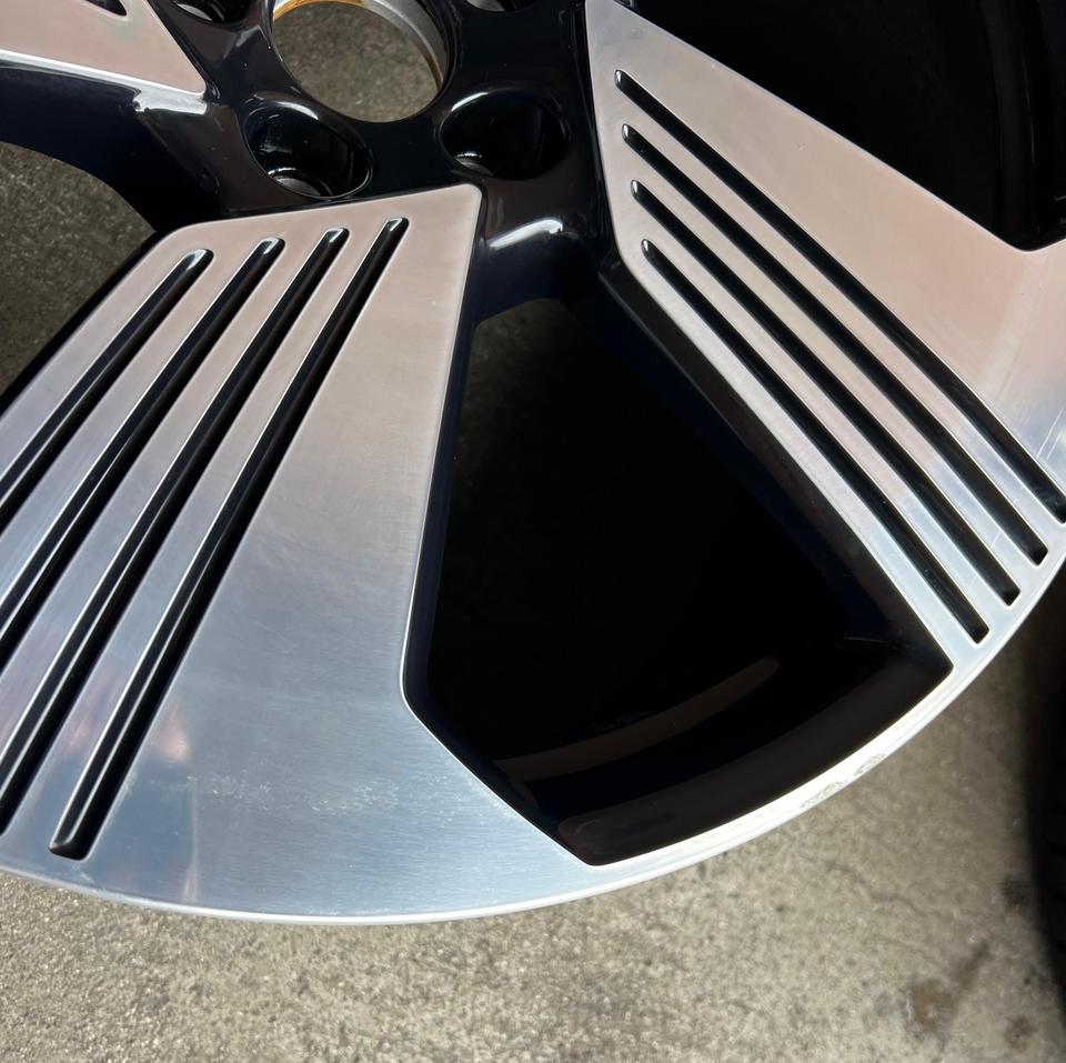 1X ORIGINAL 21" ALUFELGE AUDI E-TRON & Q8 E-TRON GE GEN 4KE #1X6G – Bild 2