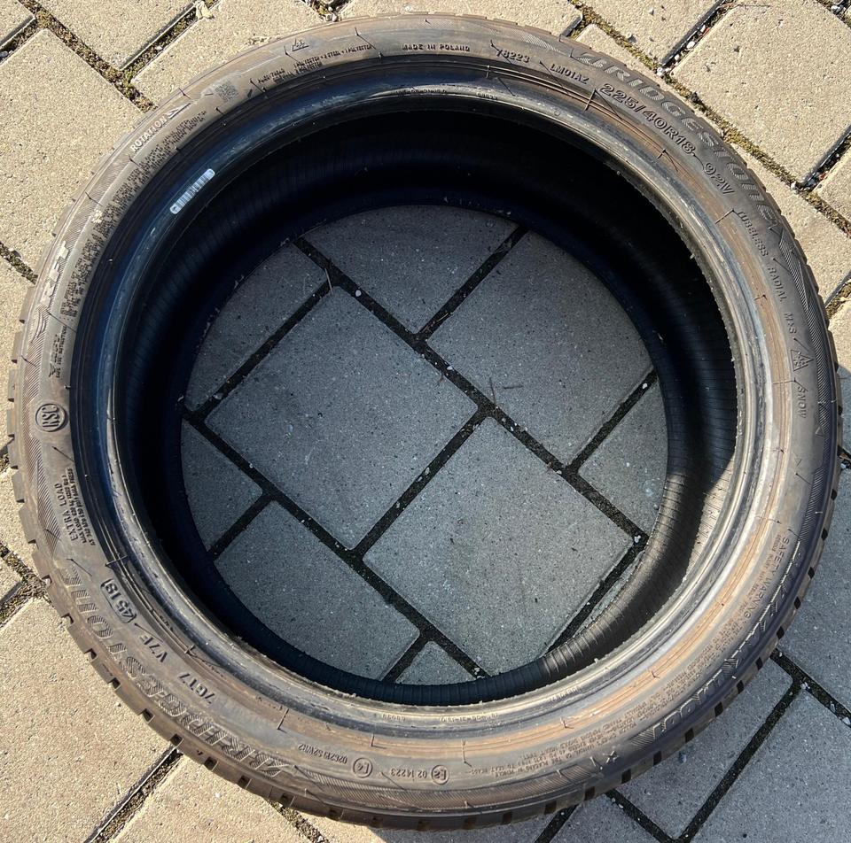 4x 225/40R18 92V BRIDGESTONE BLIZZAK WINTERREIFEN RUNFLAT #175M – Bild 5