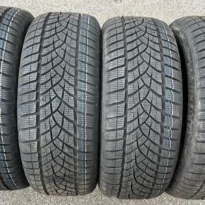 4x 235/50R19 99V GOODYEAR ULTRA GRIP WINTERREIFEN NEU 2019 #1XOG