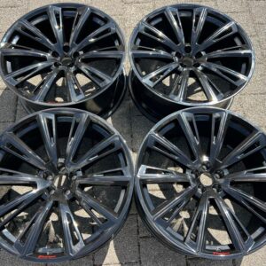 4 ORIGINAL 23" ALUFELGEN AUDI Q8 4M8601025R 10,5x23 ET18  #1XTE