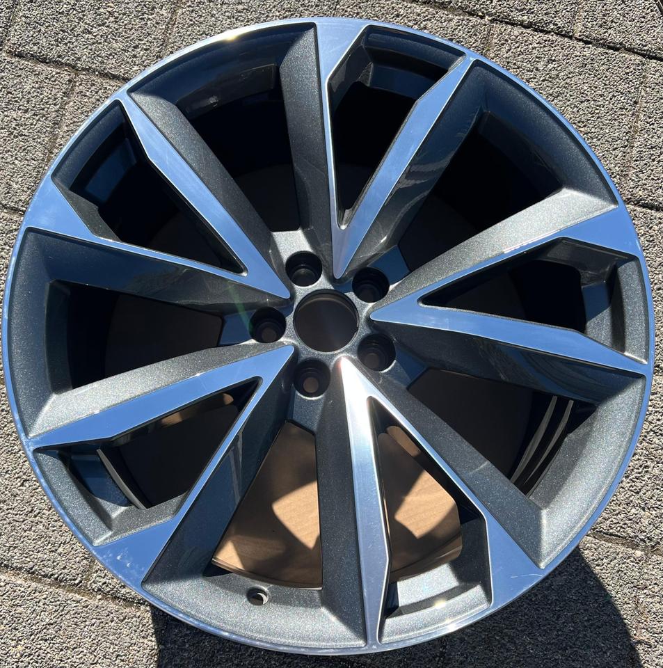 1X ORIGINAL 21" ALUFELGE AUDI Q7 4M 9,5x21 ET31 4M0601025BP #27BP