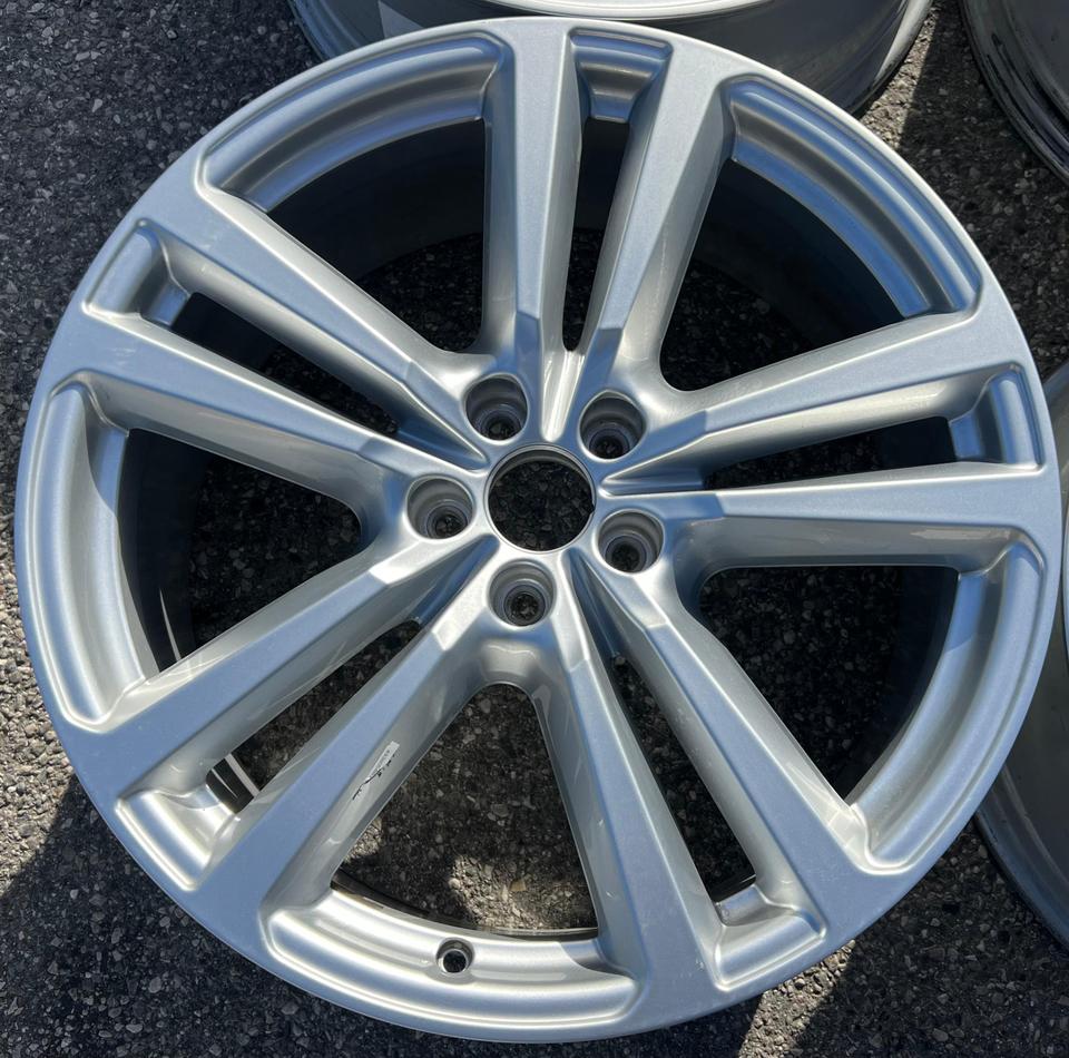 4 ORIGINAL 20" ALUFELGEN AUDI Q7 4M 8x20 ET28 4M0601025G #1F9J – Bild 3