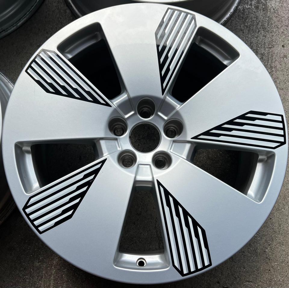 4 ORIGINAL 19" ALUFELGEN AUDI E-TRON GEN 8x19 4KE601025L #1XZA – Bild 3