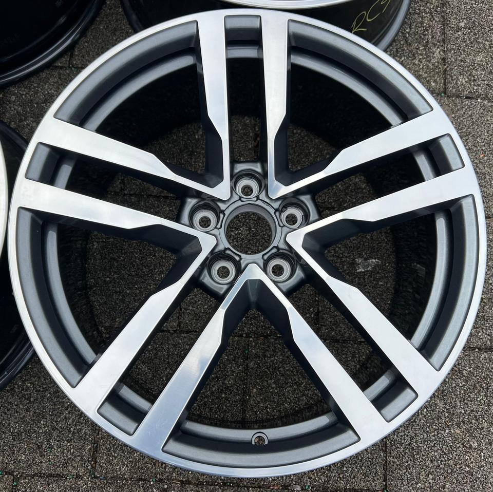 4 ORIGINAL 19" ALUFELGEN AUDI TT TTS 8S0601025F 9x19 ET52 #1X0T – Bild 3