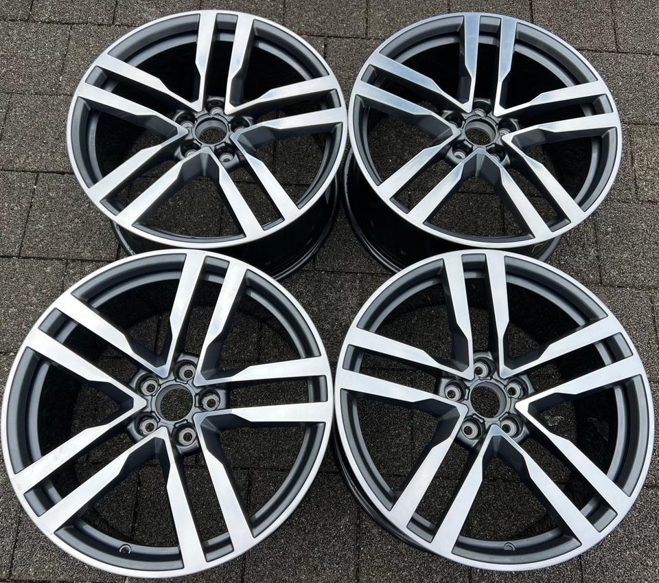 4 ORIGINAL 19" ALUFELGEN AUDI TT TTS 8S0601025F 9x19 ET52 #1X0T
