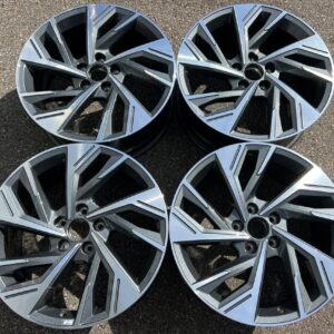 4 ORIGINAL 18" ALUFELGEN FELGEN AUDI A3 S3 8Y 8Y0601025AB #275Y
