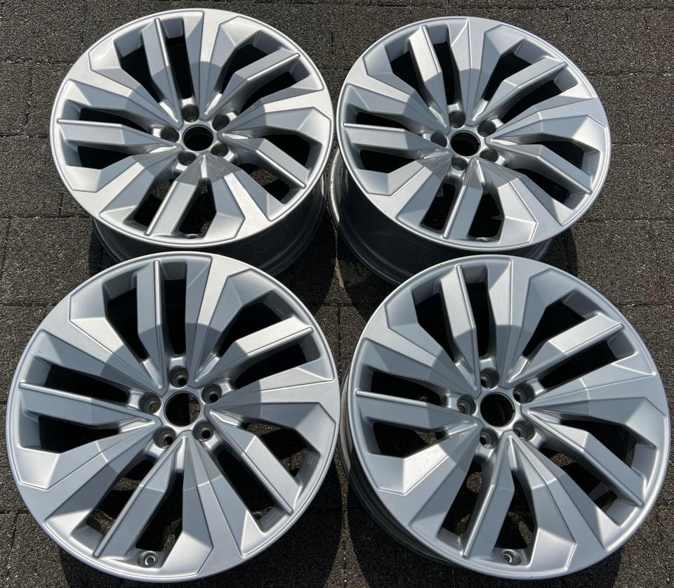 4 ORIGINAL 20" ALUFELGEN AUDI Q8 SQ8 E-TRON 4M 4KE601025N #1ZSD