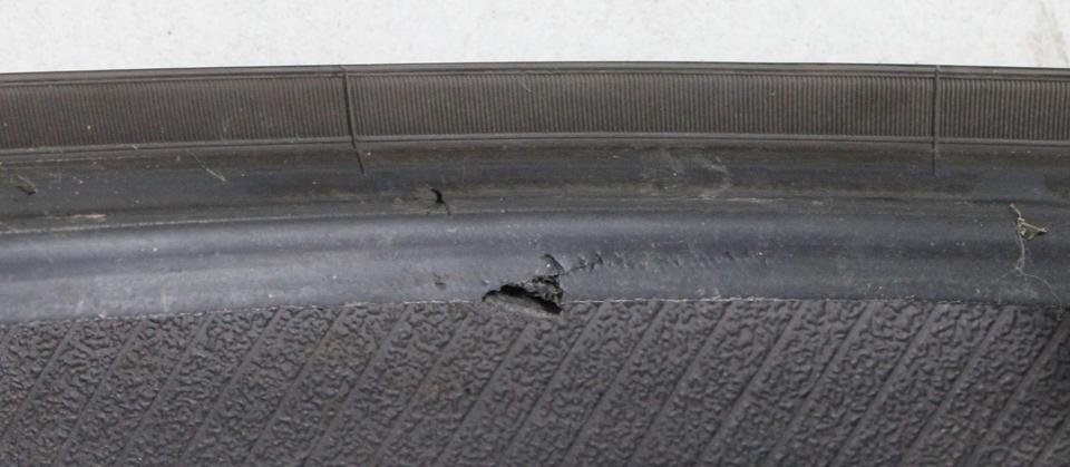 2x 215/45R17 87W YOKOHAMA BLUEARTH E70 SOMMERREIFEN 2015 #236Y – Bild 6