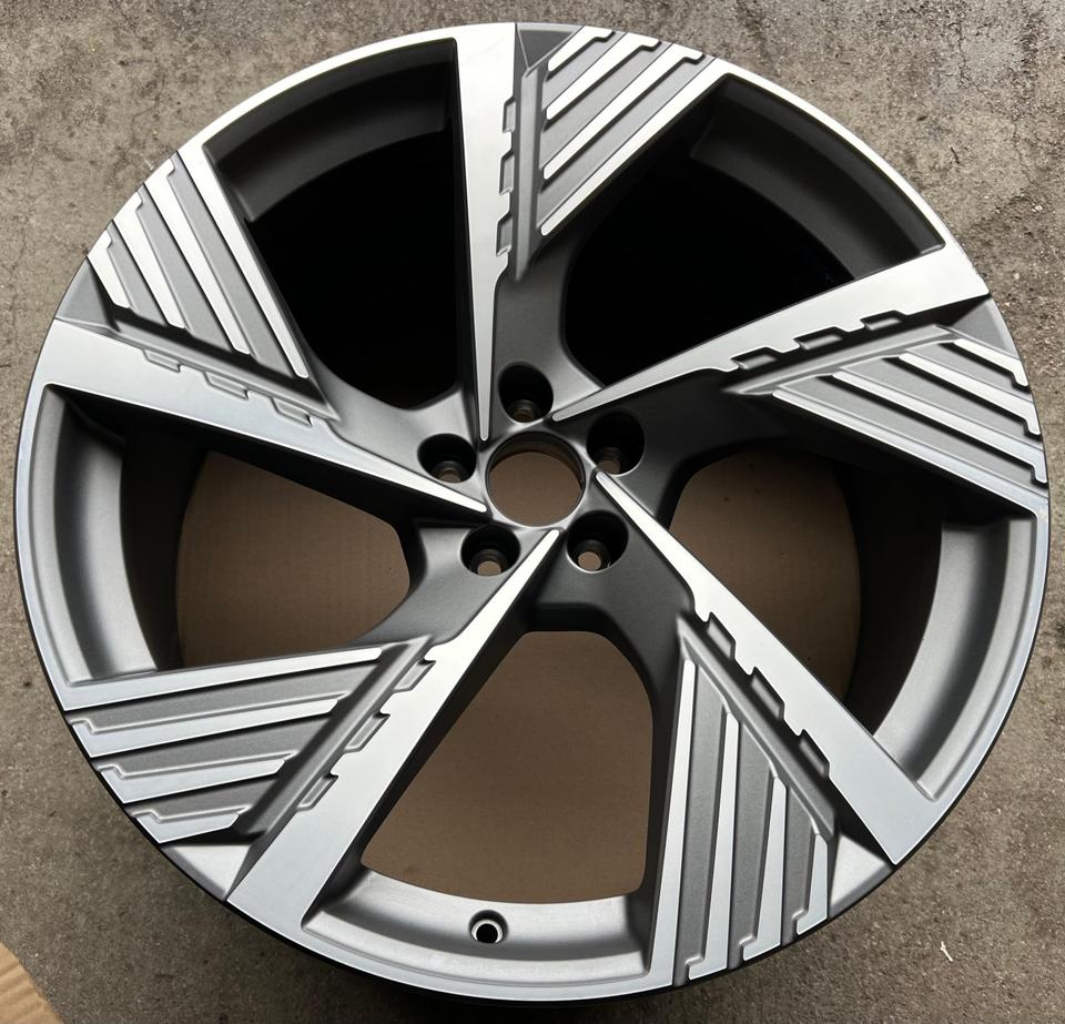 1X ORIGINAL 22" ALUFELGE AUDI E-TRON Q8 4KE 4KE601025B #27JQ