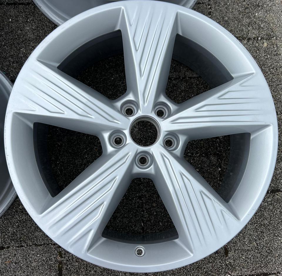 4 ORIGINAL 19" ALUFELGEN FELGEN AUDI Q4 E-TRON 89A601025B #1Y5E – Bild 3