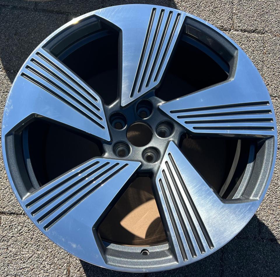 1X ORIGINAL 21" ALUFELGE FELGE AUDI E-TRON Q8 4KE 9x21 #27BM