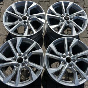 4 ORIGINAL 18" ALUFELGEN FELGEN AUDI TT TTS 8S 8S0601025AN  #20QZ
