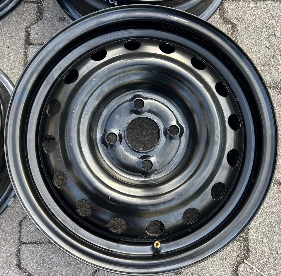 4 STAHLFELGEN 15" HYUNDAI i20 PB PBT 5,5x15 ET51 FREIHAUS #26IG – Bild 4