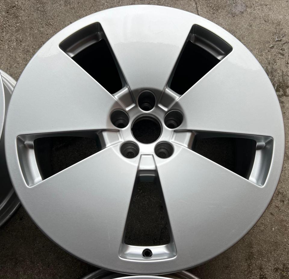 4 ORIGINAL 19" ALUFELGEN AUDI E-TRON GEN 8,5x19 4KE601025R #1ZDE – Bild 3