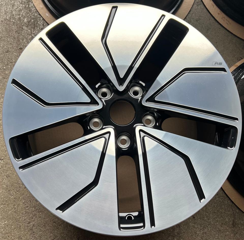 4 ORIGINAL 19" ALUFELGEN AUDI E-TRON GT 4J 4J3601025N #1W3L – Bild 2
