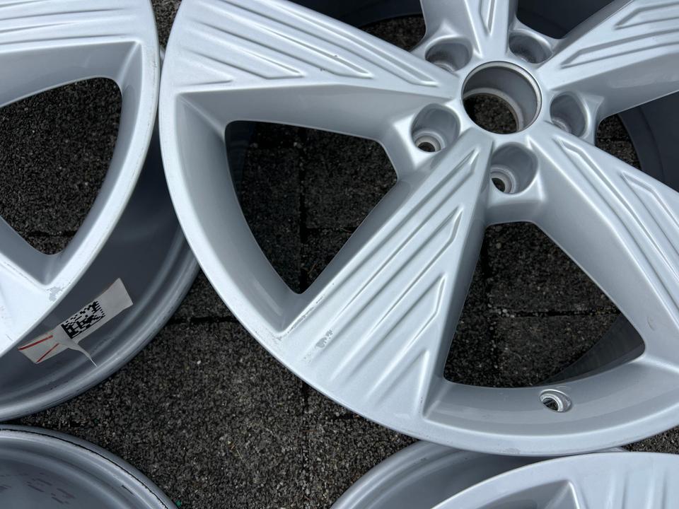 4 ORIGINAL 19" ALUFELGEN FELGEN AUDI Q4 E-TRON 89A601025B #1Y5E – Bild 9