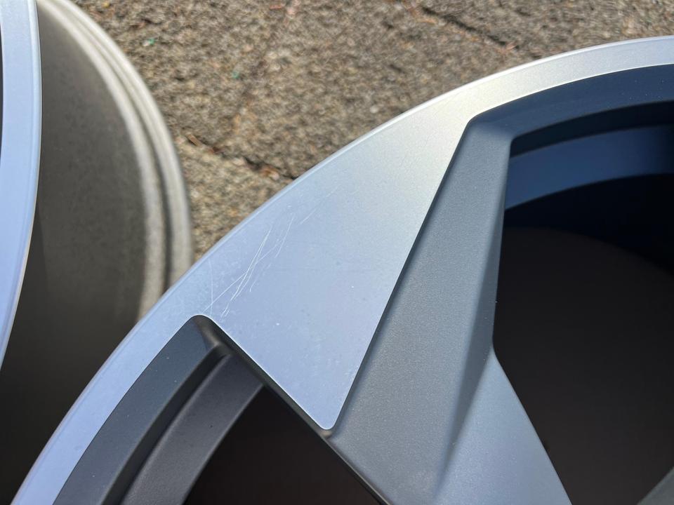 4 ORIGINAL 23" ALUFELGEN AUDI Q8 SQ8 RSQ8 4M 4M8601025AG #270J – Bild 7