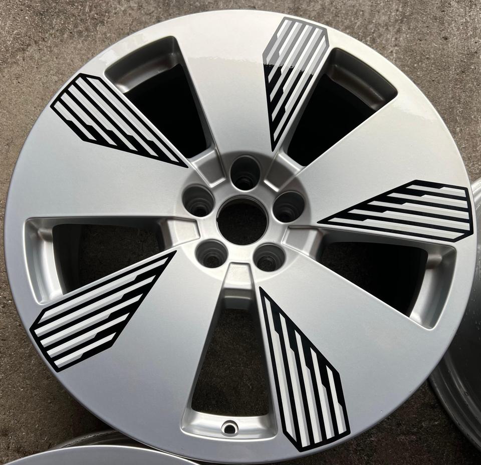 4 ORIGINAL 19" ALUFELGEN AUDI E-TRON GEN 8x19 4KE601025L #1ZDN – Bild 4