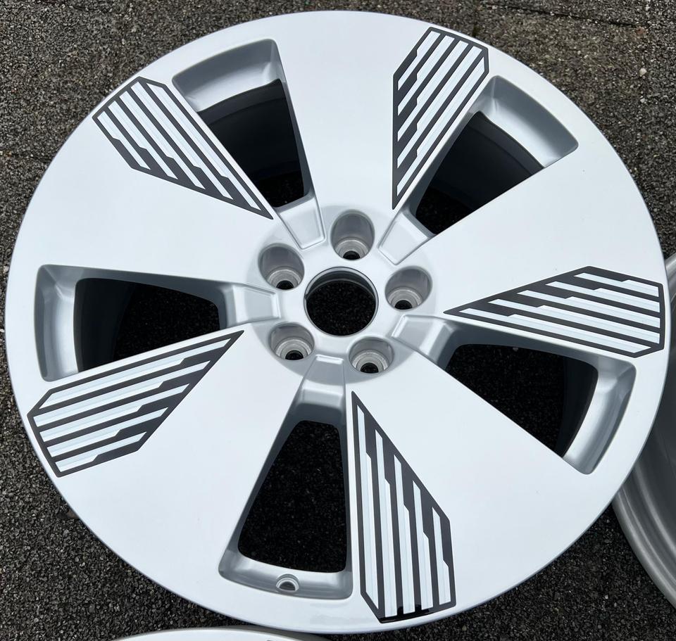 4 ORIGINAL 19" ALUFELGEN AUDI E-TRON GEN 8,5x19 4KE601025Q #1Z9B – Bild 3