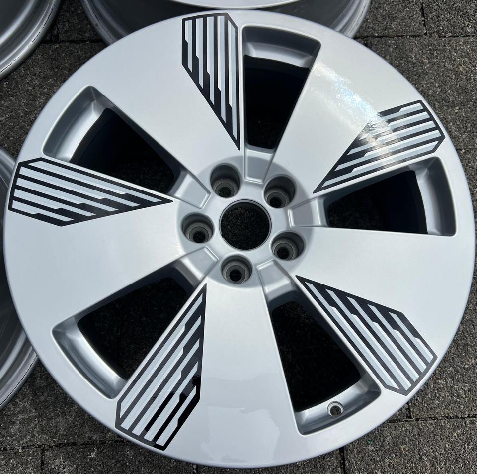 4 ORIGINAL 19" ALUFELGEN AUDI E-TRON GEN 8x19 4KE601025L #1YRN – Bild 3