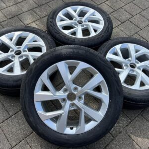 4 ORIGINAL 17" ALU SOMMERRÄDER AUDI Q2 215/55R17 94V NEU #1NPK