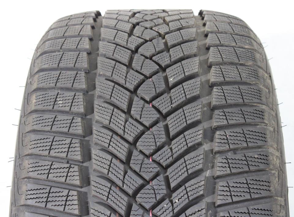 1x 275/40R21 107V GOODYEAR ULTRA GRIP PERFORMANCE+ 8MM 2023 #1XFU – Bild 3