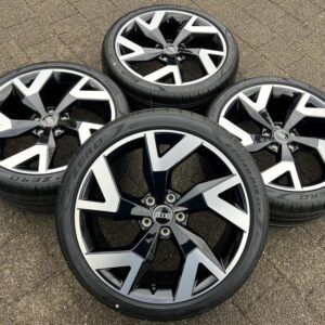 4 ORIGINAL 19" ALU SOMMERRÄDER AUDI A3 S3 8Y 8Y0601025AE  #24LM