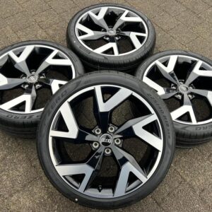 4 ORIGINAL 19" ALU SOMMERRÄDER AUDI A3 S3 8Y 8Y0601025AE  #24PX