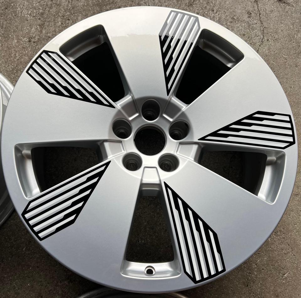 4 ORIGINAL 19" ALUFELGEN AUDI E-TRON GEN 8x19 4KE601025L #1ZDM – Bild 3