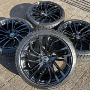 4 ORIGINAL 20" ALU WINTERRÄDER AUDI RS4 RS5 8W 275/30R20 #265W