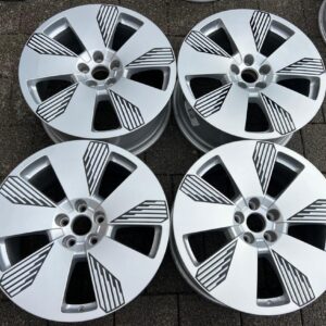 4 ORIGINAL 19" ALUFELGEN AUDI E-TRON GEN 8,5x19 4KE601025Q #1YXC